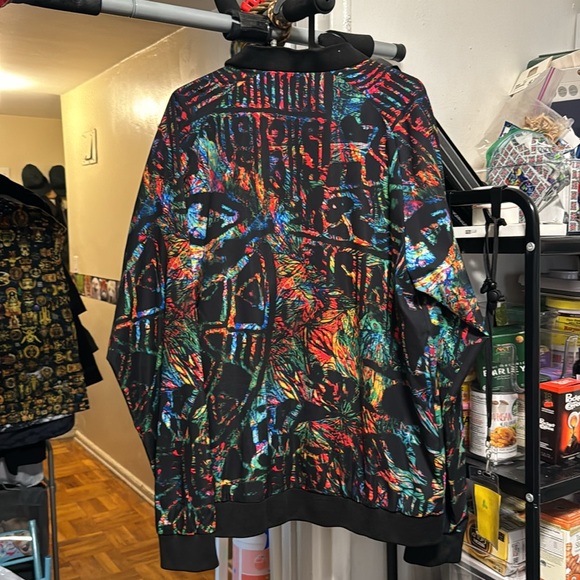 Abstrakjsnc designs XL jacket - Picture 3 of 4